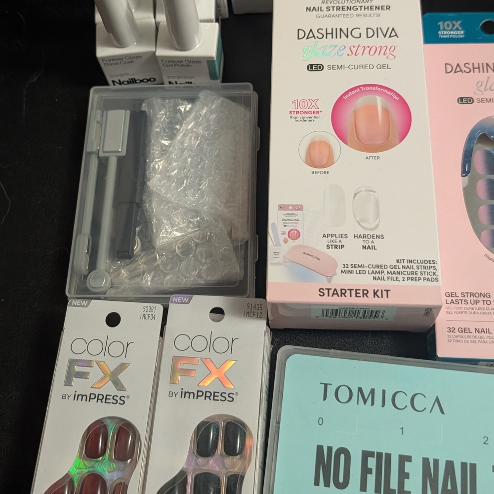 Gel Nail/Strips/ Press On Lot - Picture 4 of 7